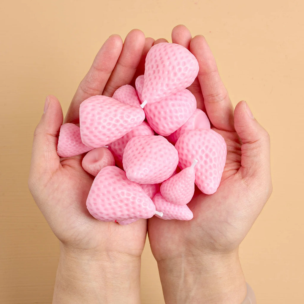 3D Strawberry Aromatherapy Candle Silicone Mold DIY Handmade Romantic Scented for Valentine's Day Party Home Decor Birthday Gift